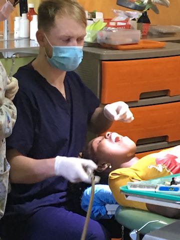 Volunteer Honduras Dental