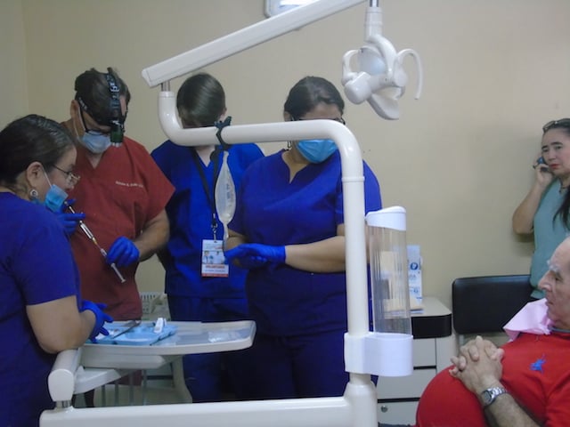 Volunteer Honduras Dental